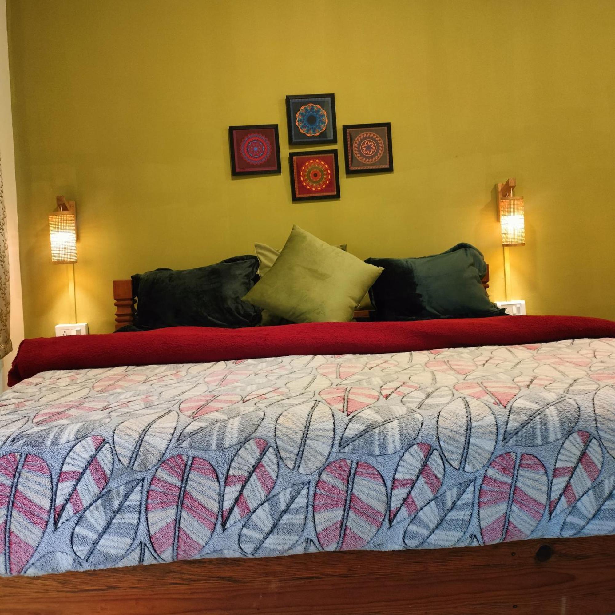 The Alpine Vista Hotel Almora Exterior photo