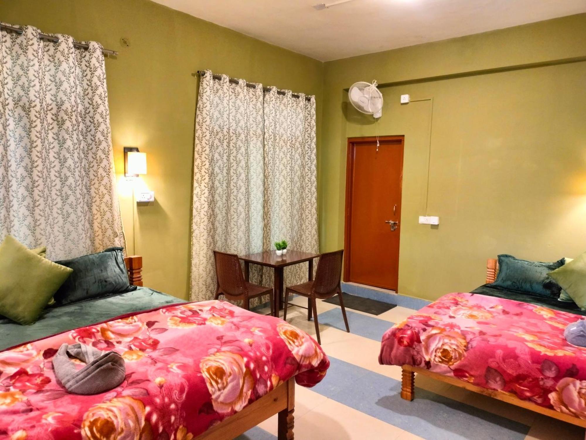 The Alpine Vista Hotel Almora Exterior photo